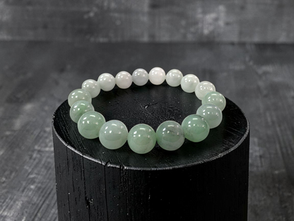 Japanese Pale Green Hombre Burmese A-Jade Beaded Bracelet (MADE IN JAPAN) (10 mm Each x 17 beads) 05062