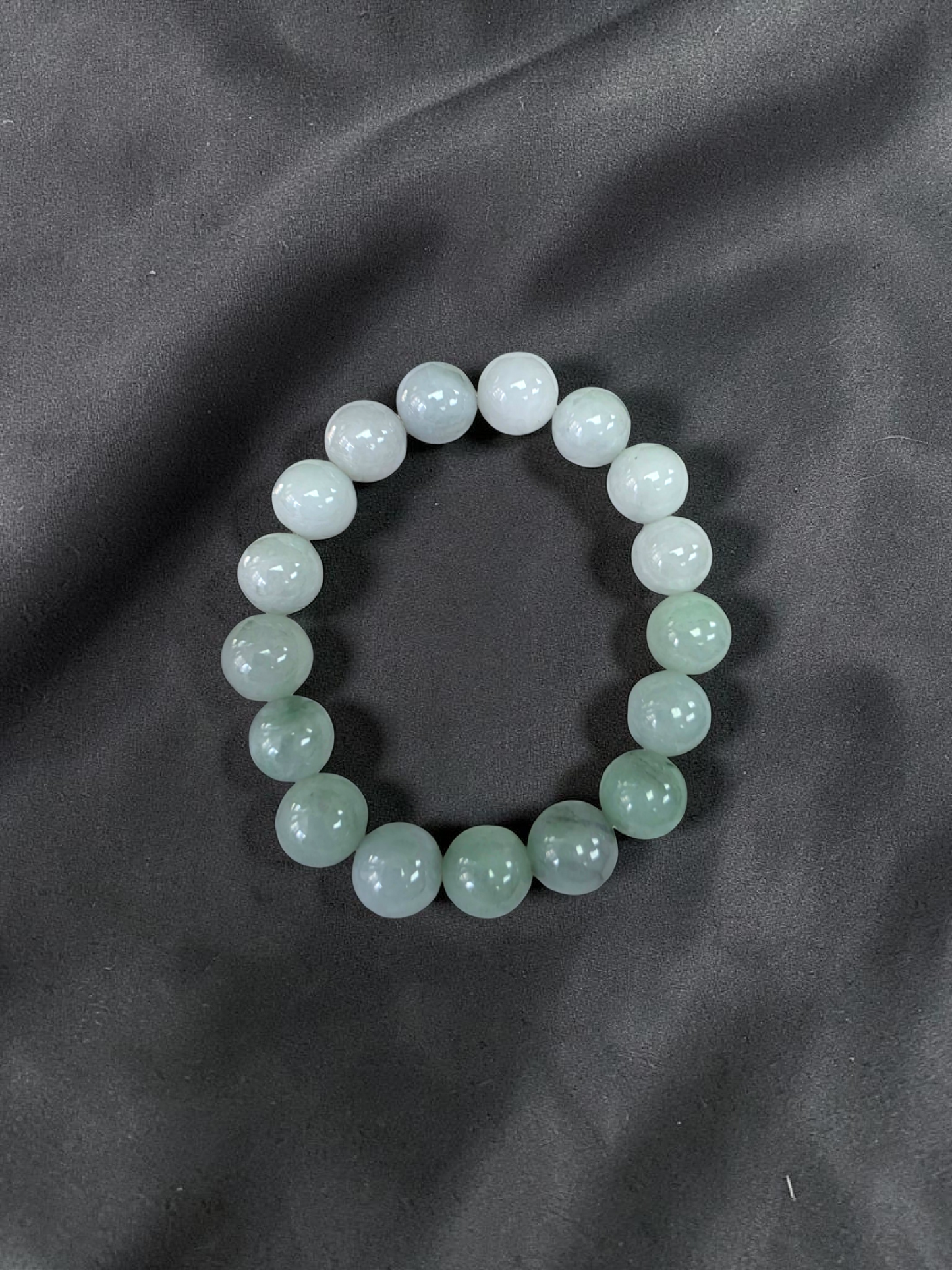 Japanese Pale Green Hombre Burmese A-Jade Beaded Bracelet (MADE IN JAPAN) (10 mm Each x 17 beads) 05062