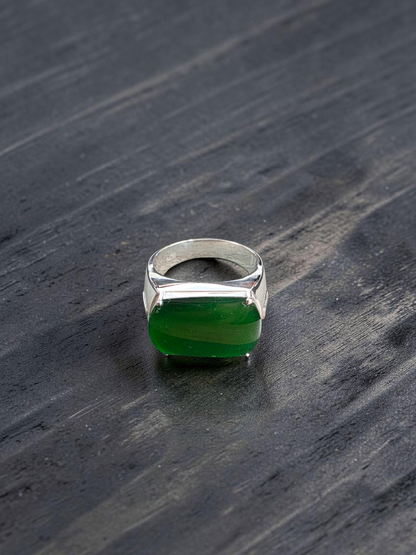 Odate MADE IN JAPAN Certified Vivid-Imperial Intense Green Burmese A-Jadeite Men's Ring (with 18K White Gold and Diamonds) Size US 9.5 - R24