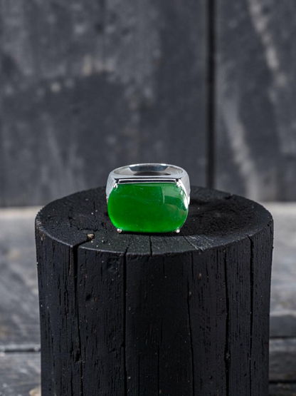Odate MADE IN JAPAN Certified Vivid-Imperial Intense Green Burmese A-Jadeite Men's Ring (with 18K White Gold and Diamonds) Size US 9.5 - R24