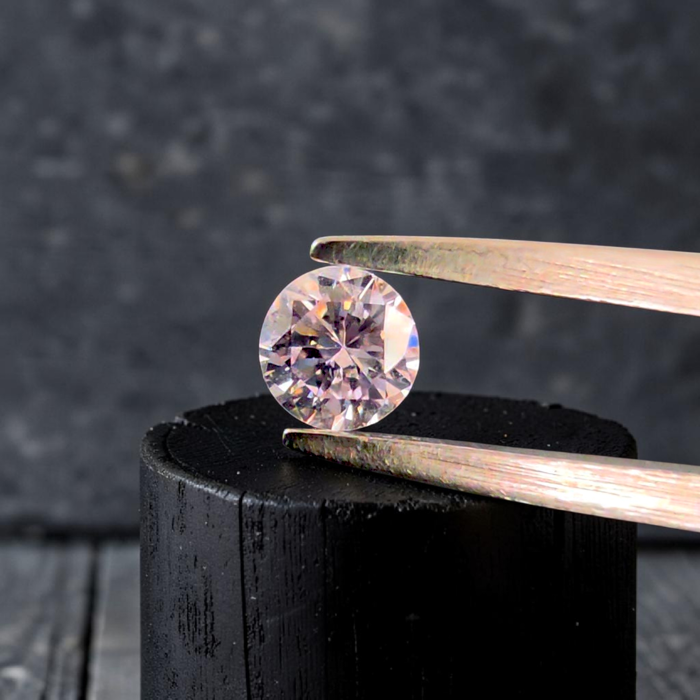 Natural 0.139 cts. Very Light Pink VS2 Round Brilliant Diamond Loose Stone - Certified - LS48