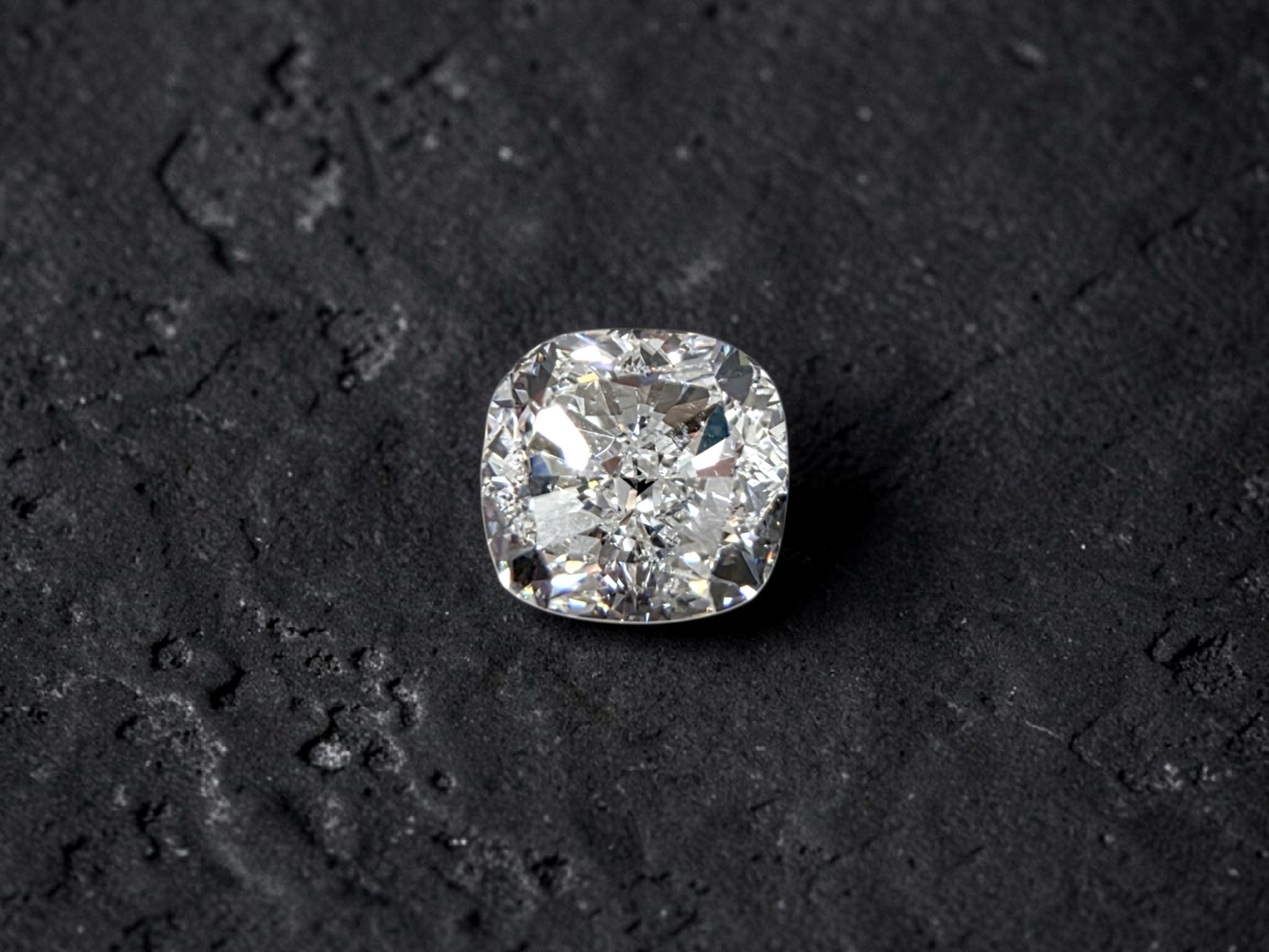Natural 2.01 cts. D VS2 Ex Ex N Cushion Shaped Diamond Loose Stone - GIA Certified - LS59