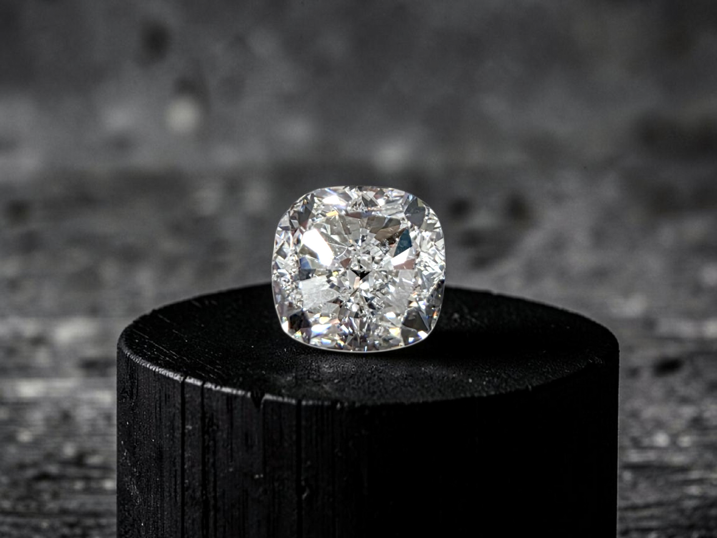 Natural 2.01 cts. D VS2 Ex Ex N Cushion Shaped Diamond Loose Stone - GIA Certified - LS59