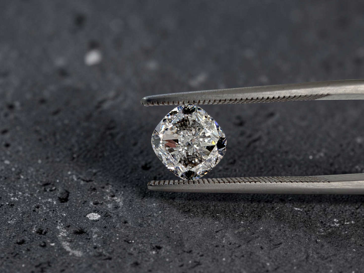 Natural 2.01 cts. D VS2 Ex Ex N Cushion Shaped Diamond Loose Stone - GIA Certified - LS59