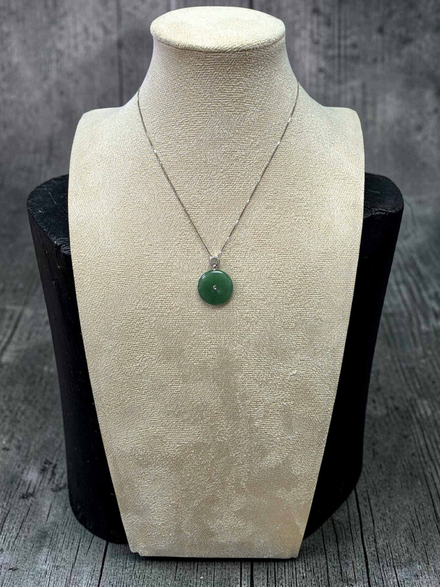 Omuta Round Burmese A-Jadeite 17.30 mm Donut Charm Pendant (with 18K White Gold and White Diamonds) - Certified
