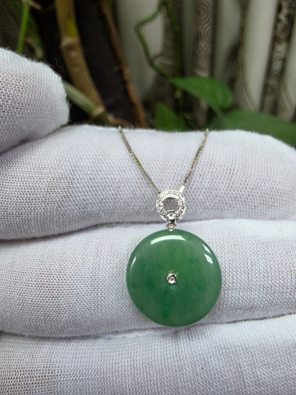 Omuta Round Burmese A-Jadeite 17.30 mm Donut Charm Pendant (with 18K White Gold and White Diamonds) - Certified