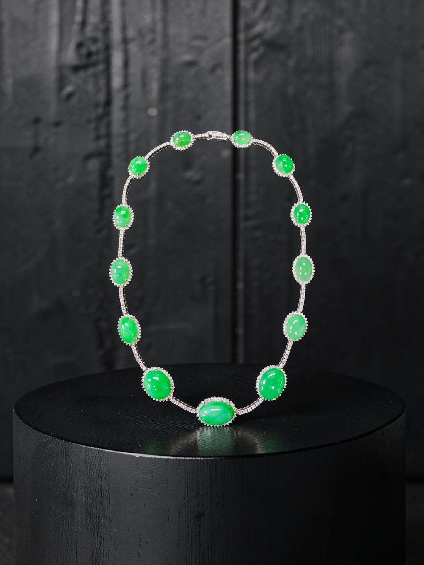 Ginza (MADE IN JAPAN) Burmese A-Jadeite Necklace (with 18K White Gold and White Diamonds) - Certified