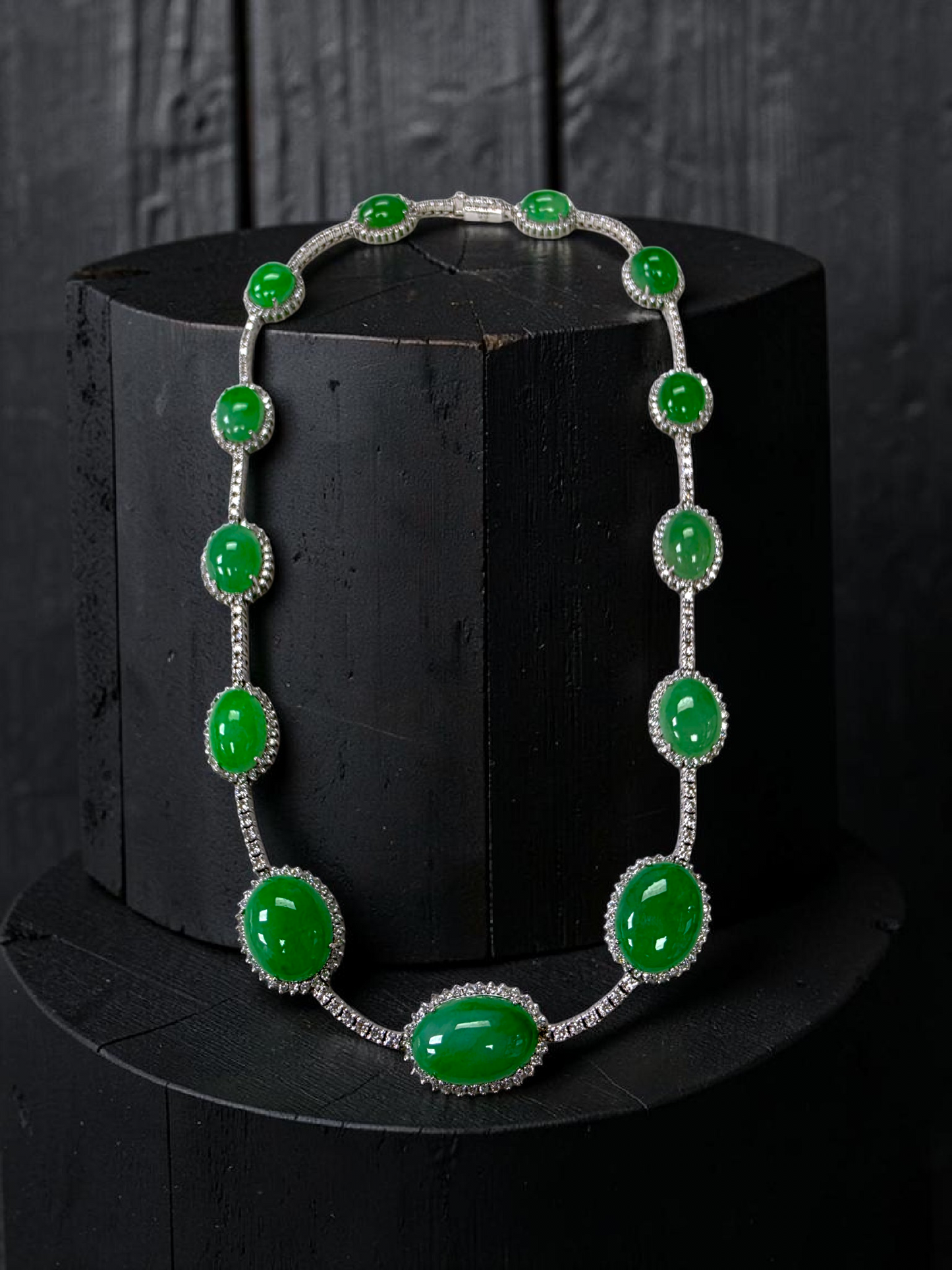 Ginza (MADE IN JAPAN) Burmese A-Jadeite Necklace (with 18K White Gold and White Diamonds) - Certified