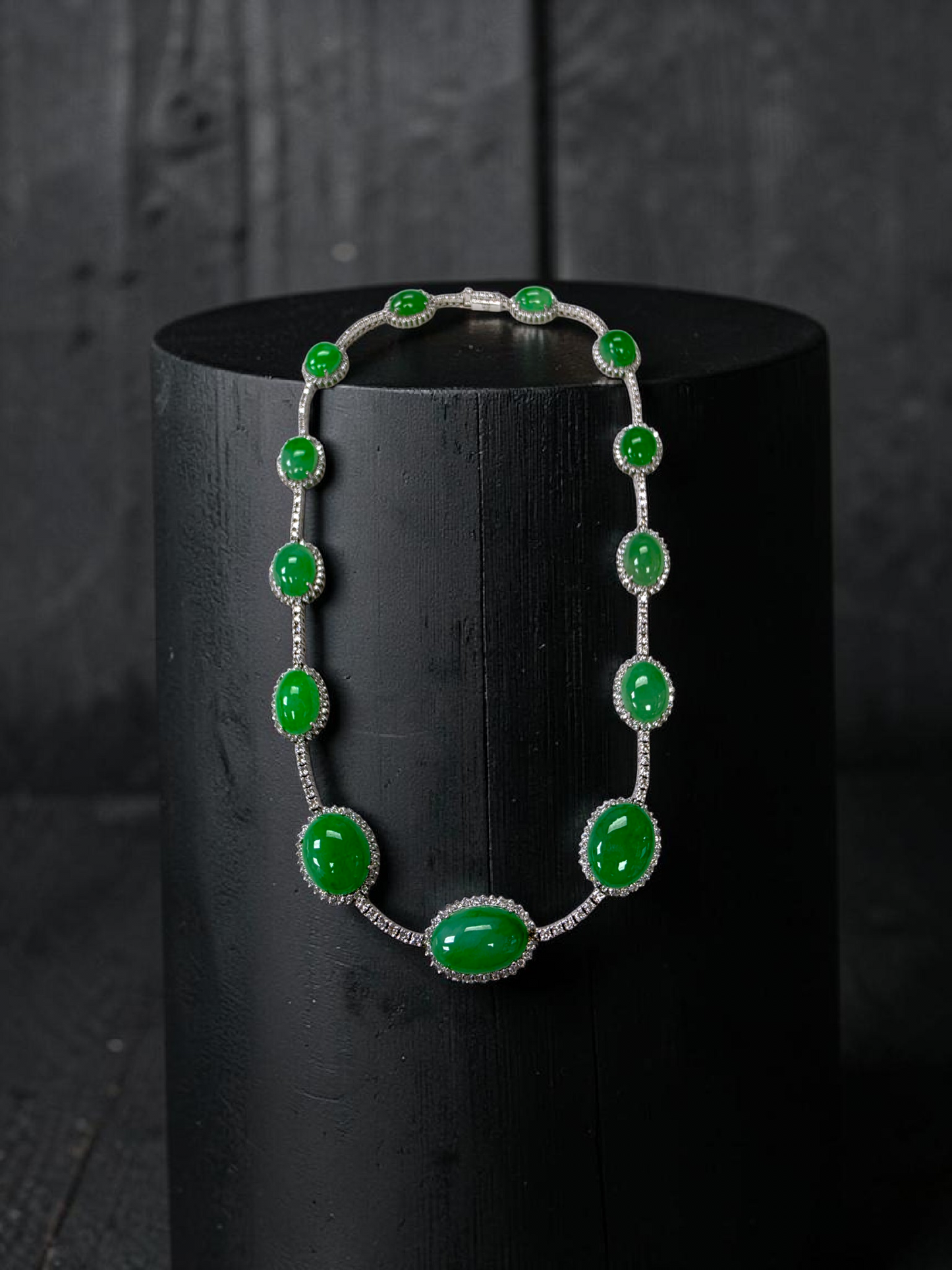Ginza (MADE IN JAPAN) Burmese A-Jadeite Necklace (with 18K White Gold and White Diamonds) - Certified
