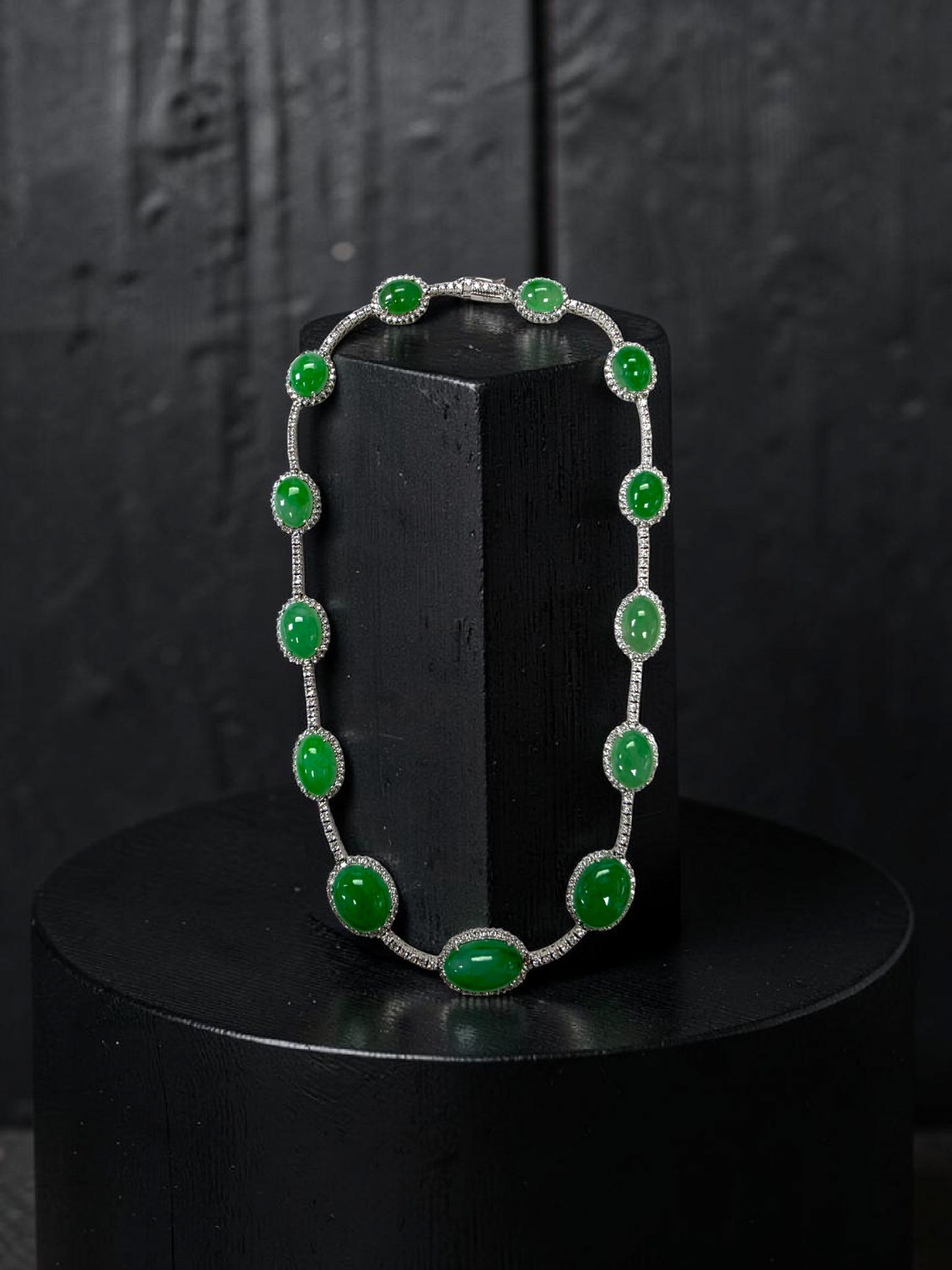 Ginza (MADE IN JAPAN) Burmese A-Jadeite Necklace (with 18K White Gold and White Diamonds) - Certified