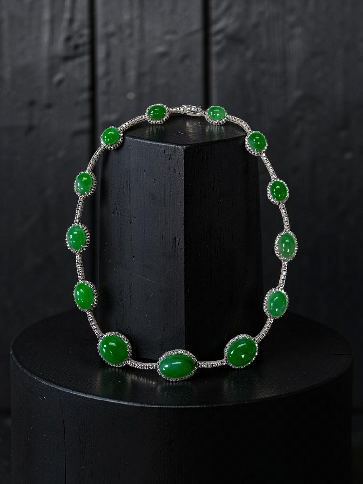 Ginza (MADE IN JAPAN) Burmese A-Jadeite Necklace (with 18K White Gold and White Diamonds) - Certified