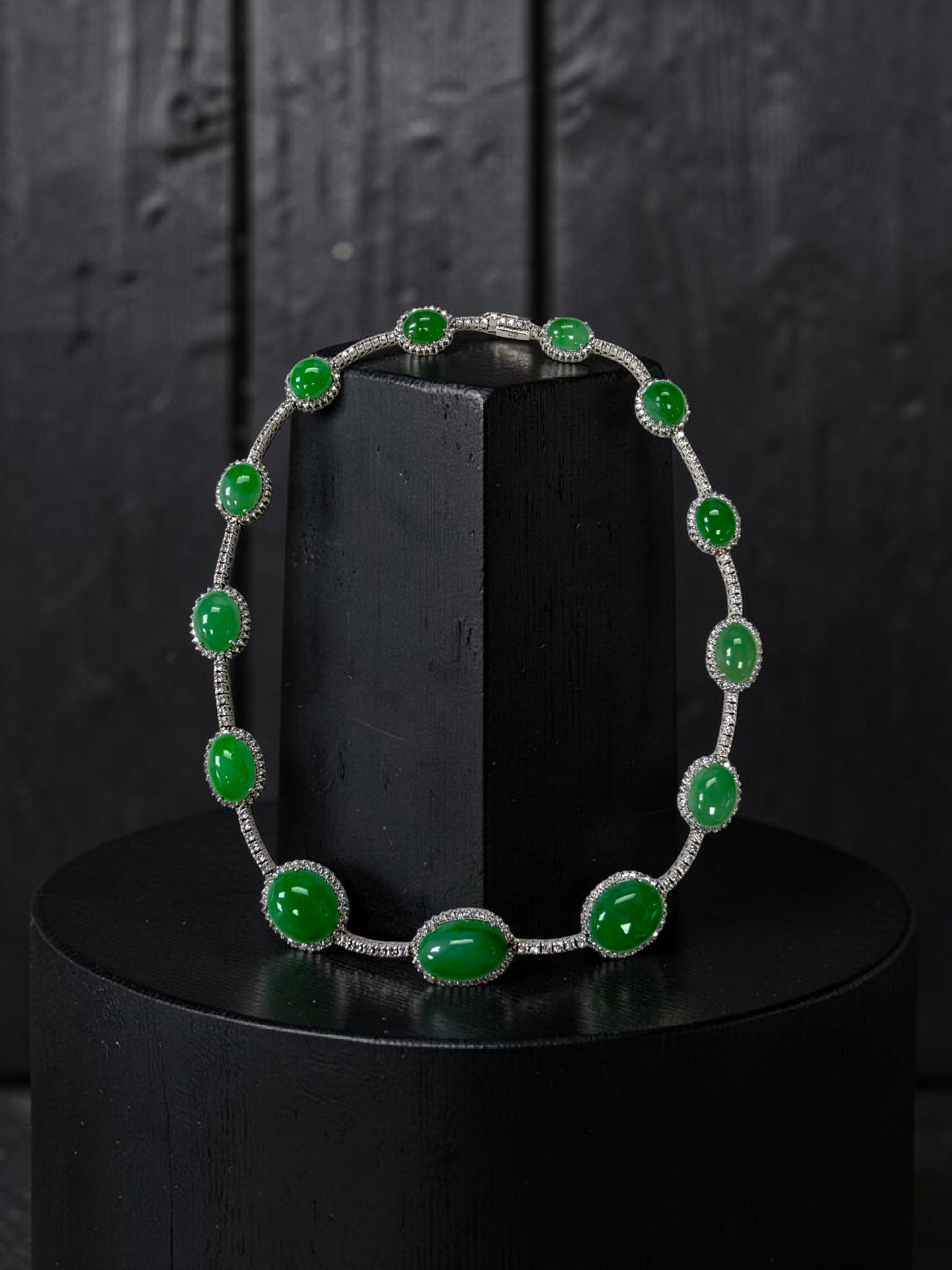 Ginza (MADE IN JAPAN) Burmese A-Jadeite Necklace (with 18K White Gold and White Diamonds) - Certified