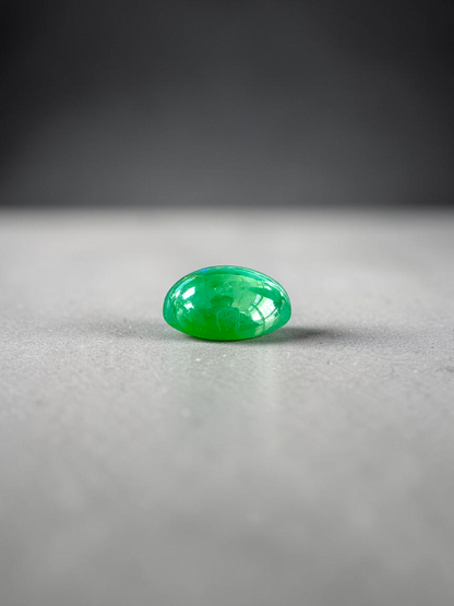 Certified MADE IN JAPAN 9.05 cts. Bright Apple Green Burmese A-Jadeite Oval Cabochon Loose Stone LS63