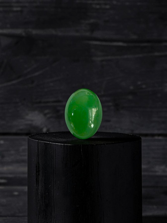 Certified MADE IN JAPAN 4.42 cts. Green Burmese A-Jadeite Oval Cabochon Loose Stone LS67