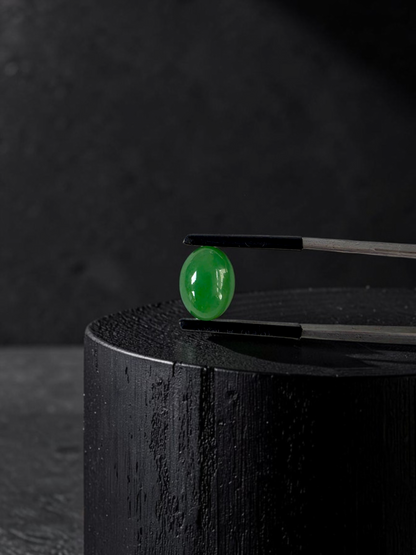 Certified MADE IN JAPAN 4.42 cts. Green Burmese A-Jadeite Oval Cabochon Loose Stone LS67
