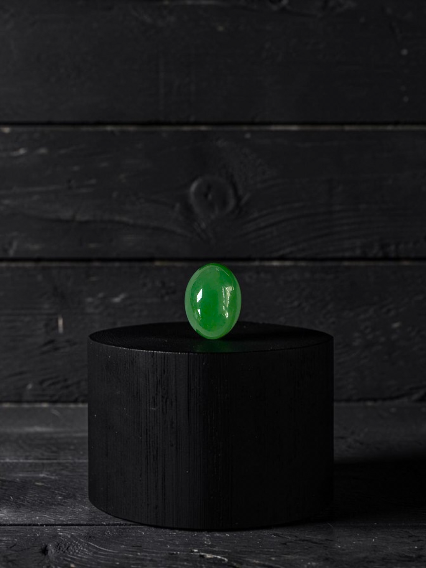 Certified MADE IN JAPAN 4.42 cts. Green Burmese A-Jadeite Oval Cabochon Loose Stone LS67