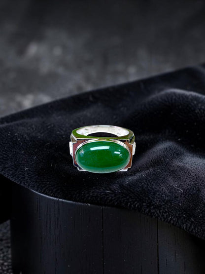 Chita MADE IN JAPAN 8.80 cts. Certified Intense Green Burmese A-Jadeite Men's Ring (18K White Gold and White Diamonds) Size US9.5  - R25