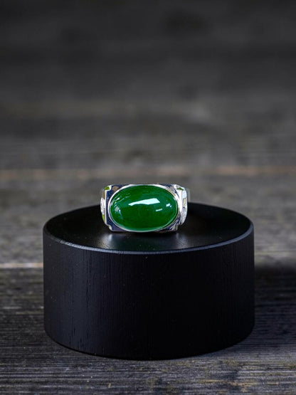 Chita MADE IN JAPAN 8.80 cts. Certified Intense Green Burmese A-Jadeite Men's Ring (18K White Gold and White Diamonds) Size US9.5  - R25