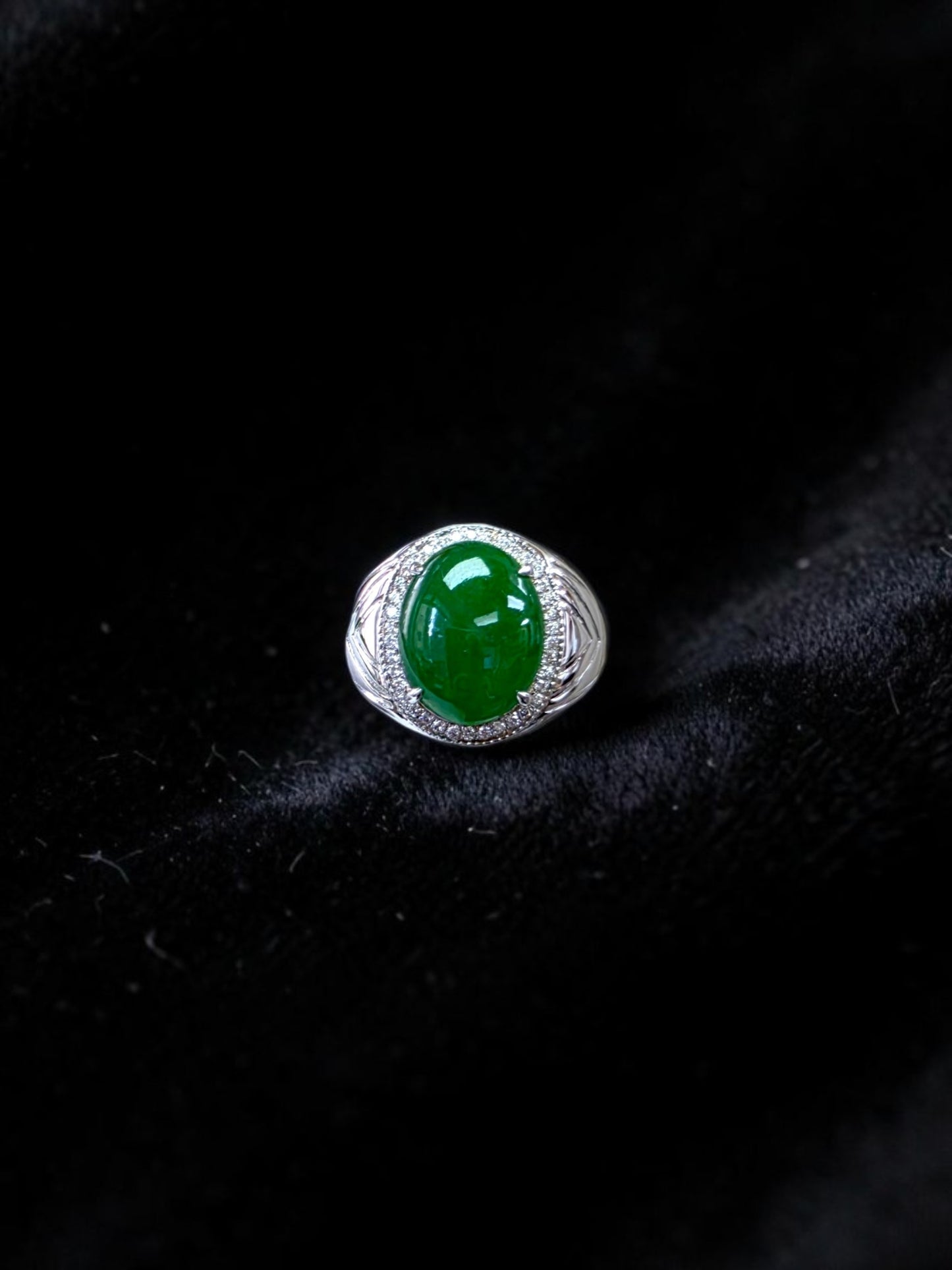 Chiba MADE IN JAPAN 7.42 cts. Certified Vivid Apple Green Burmese A-Jadeite Ring (with 18K White Gold and White Diamonds) Size US9.5  - R26