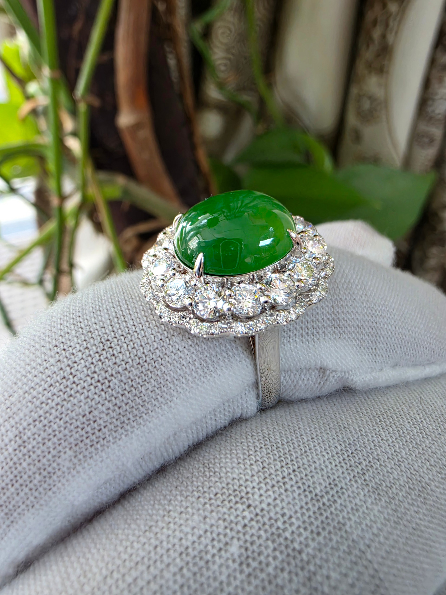 Shinshiro MADE IN JAPAN 6.88 cts. Certified Intense Icy Green Burmese A-Jadeite Ring (with 18K White Gold and White Diamonds) Size US7 - R27