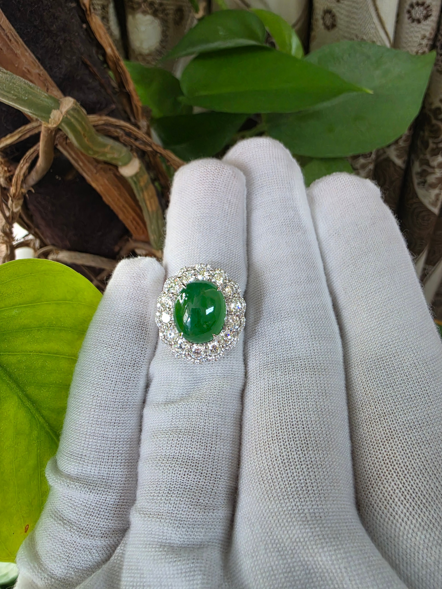 Shinshiro MADE IN JAPAN 6.88 cts. Certified Intense Icy Green Burmese A-Jadeite Ring (with 18K White Gold and White Diamonds) Size US7 - R27