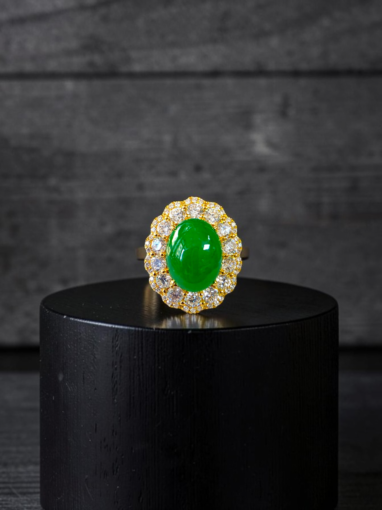 Yokote MADE IN JAPAN 6.29 cts. Certified Bright Imperial Green Burmese A-Jadeite Ring (with 18K Yellow Gold and White Diamonds) Size US7 - R28