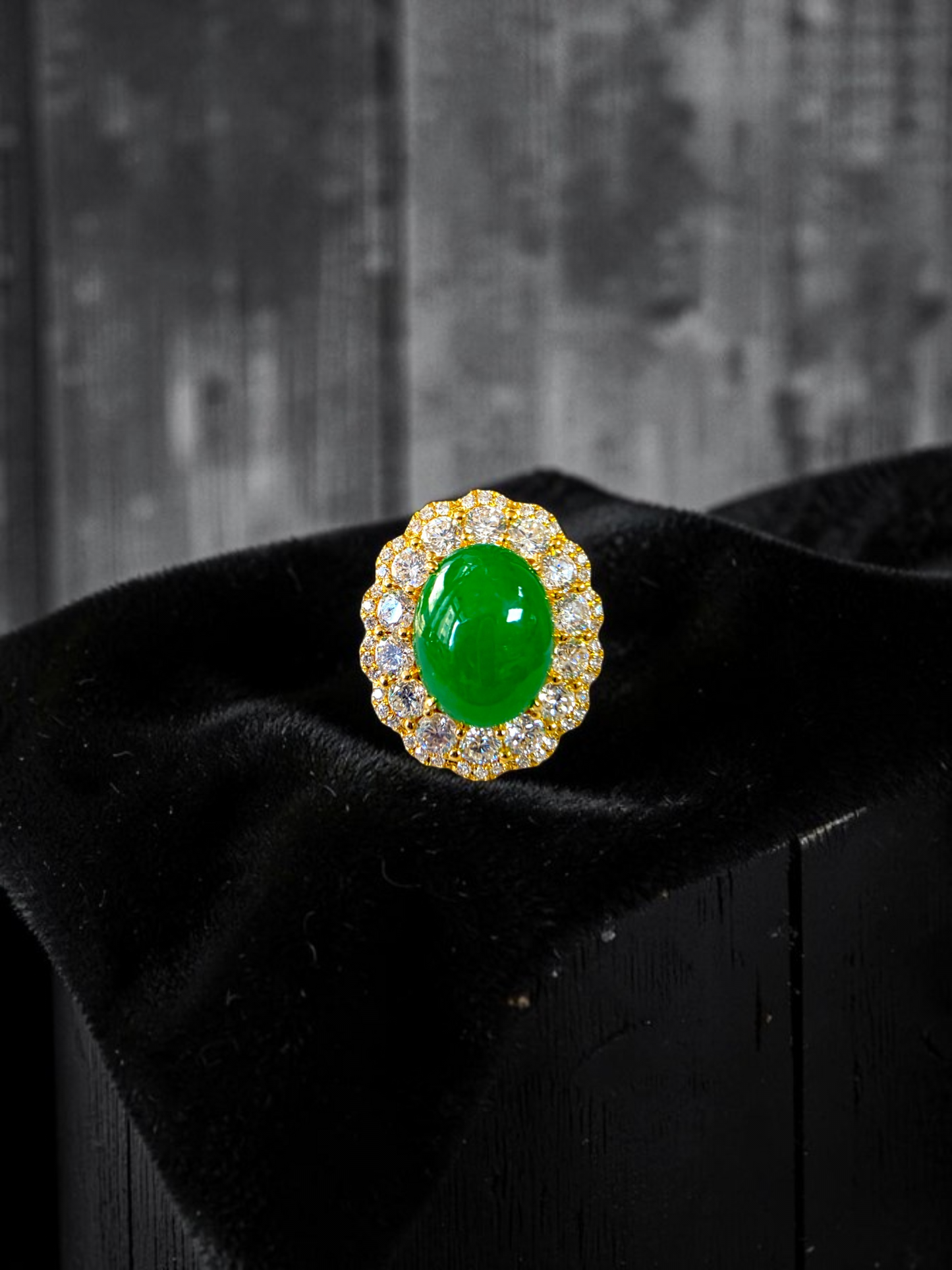 Yokote MADE IN JAPAN 6.29 cts. Certified Bright Imperial Green Burmese A-Jadeite Ring (with 18K Yellow Gold and White Diamonds) Size US7 - R28