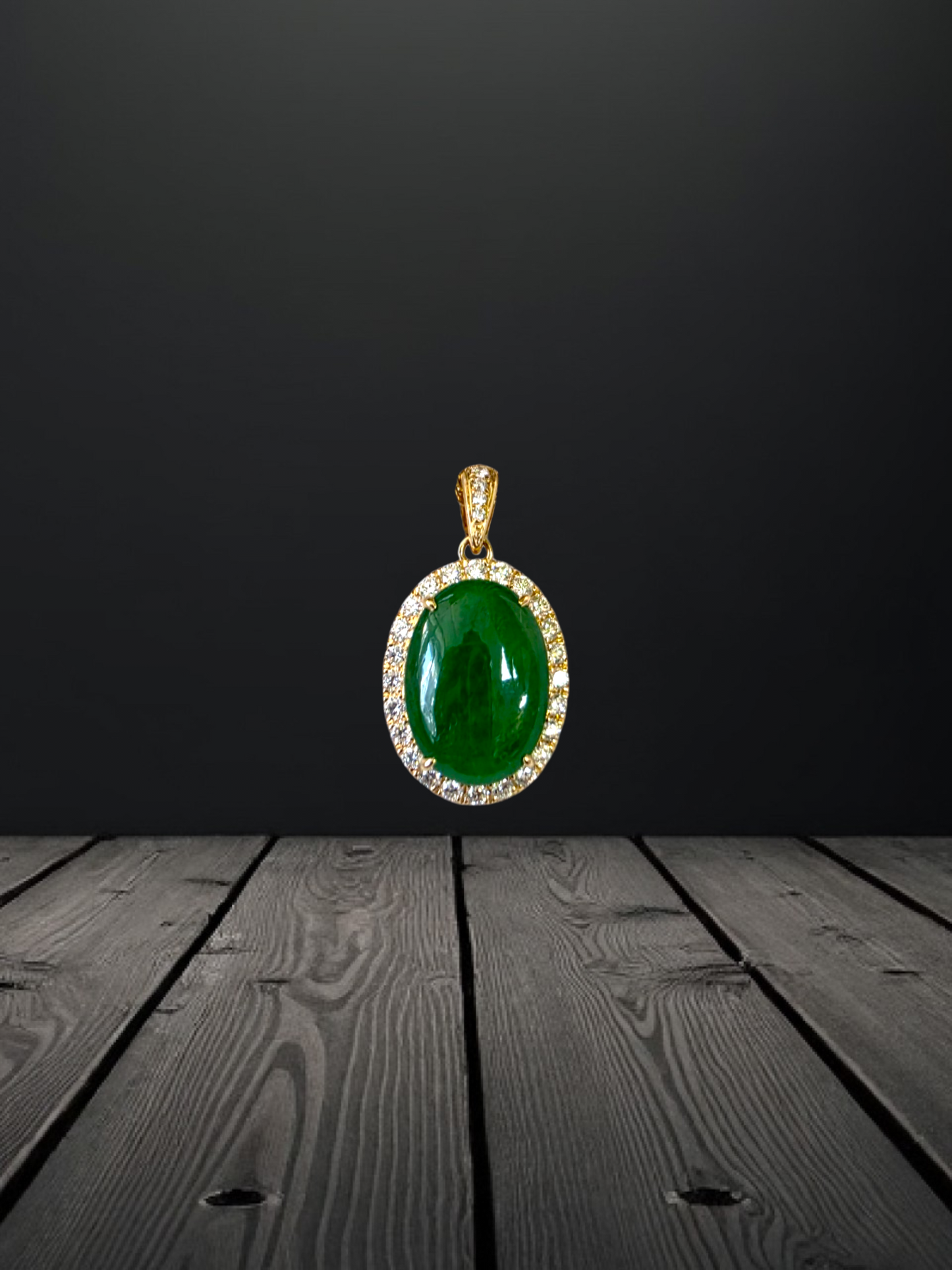 Toyoake MADE IN JAPAN 5.05 cts. Certified Bright Imperial Green Burmese A-Jadeite Pendant (with 18K Yellow Gold and White Diamonds)