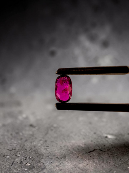 Certified 1.02 cts. No Heat Purplish Red Ruby (Mozambique) Oval Shaped Loose Stone LS68