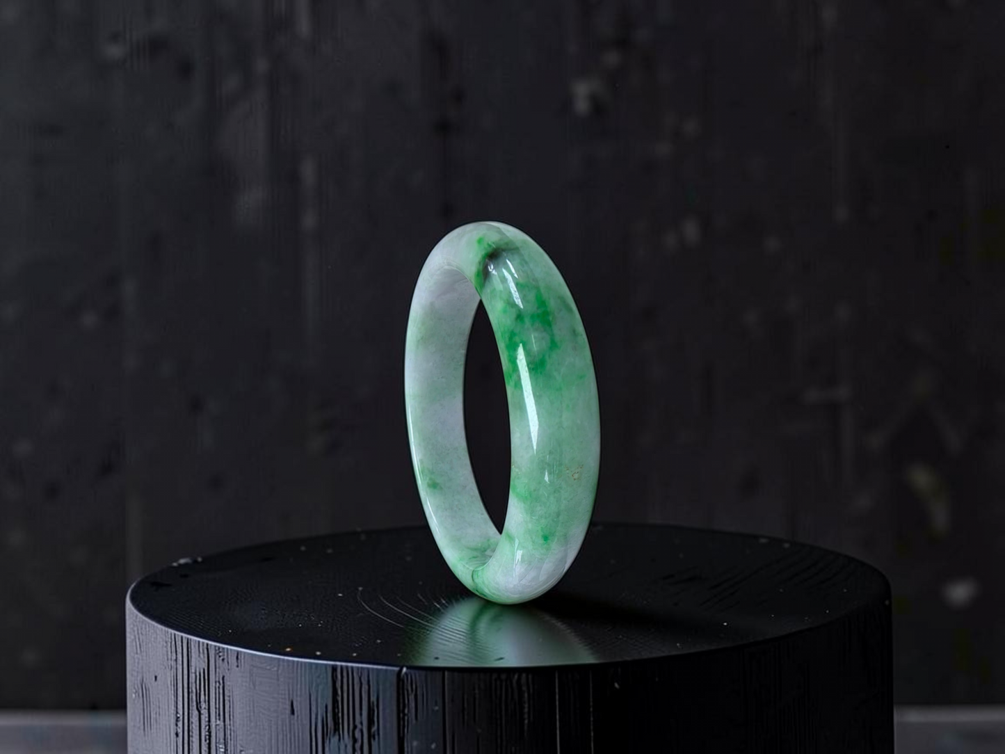 Certified Earth's (MADE IN JAPAN) Burmese Icy Green A-Jade Round Bangle Bracelet - 08842