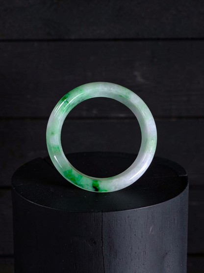 Certified Earth's (MADE IN JAPAN) Burmese Icy Green A-Jade Round Bangle Bracelet - 08842