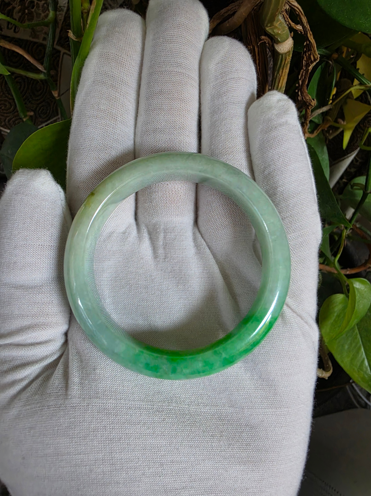 Certified Earth's (MADE IN JAPAN) Burmese Icy Imperial Green A-Jade Round Bangle Bracelet - 08843