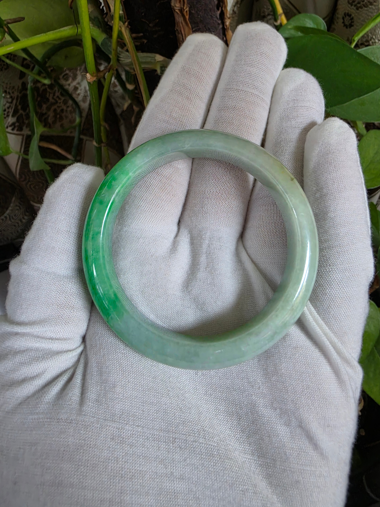 Certified Earth's (MADE IN JAPAN) Burmese Icy Imperial Green A-Jade Round Bangle Bracelet - 08843