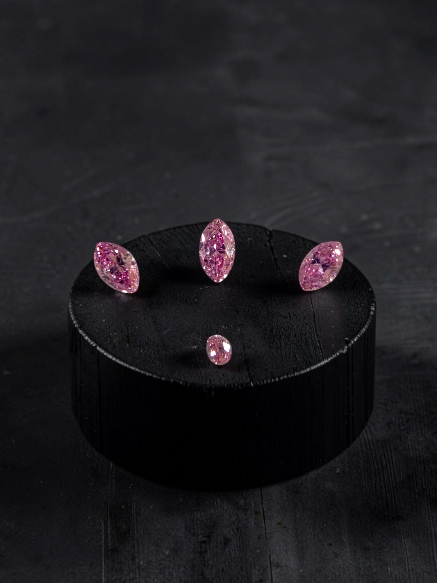 GIA Certified 0.382 cts. Natural Fancy Vivid Purplish Pink VVS2-SI1 Diamond Set Loose Stones Jewelry Set JS007