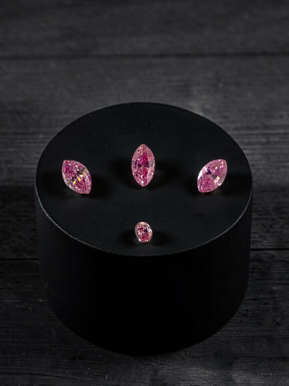 GIA Certified 0.382 cts. Natural Fancy Vivid Purplish Pink VVS2-SI1 Diamond Set Loose Stones Jewelry Set JS007