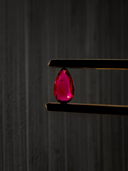 GIA Certified 1.00 cts. No Heat Vivid Red Ruby (Mozambique) Pear Shaped Loose Stone LS80