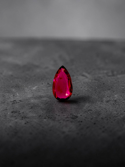 GIA Certified 1.00 cts. No Heat Vivid Red Ruby (Mozambique) Pear Shaped Loose Stone LS80