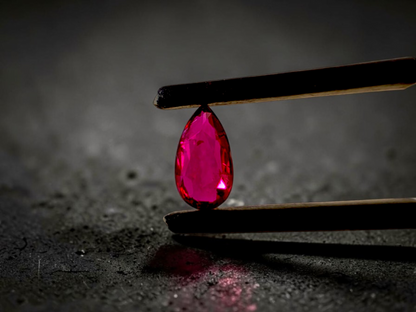 GIA Certified 1.00 cts. No Heat Vivid Red Ruby (Mozambique) Pear Shaped Loose Stone LS80