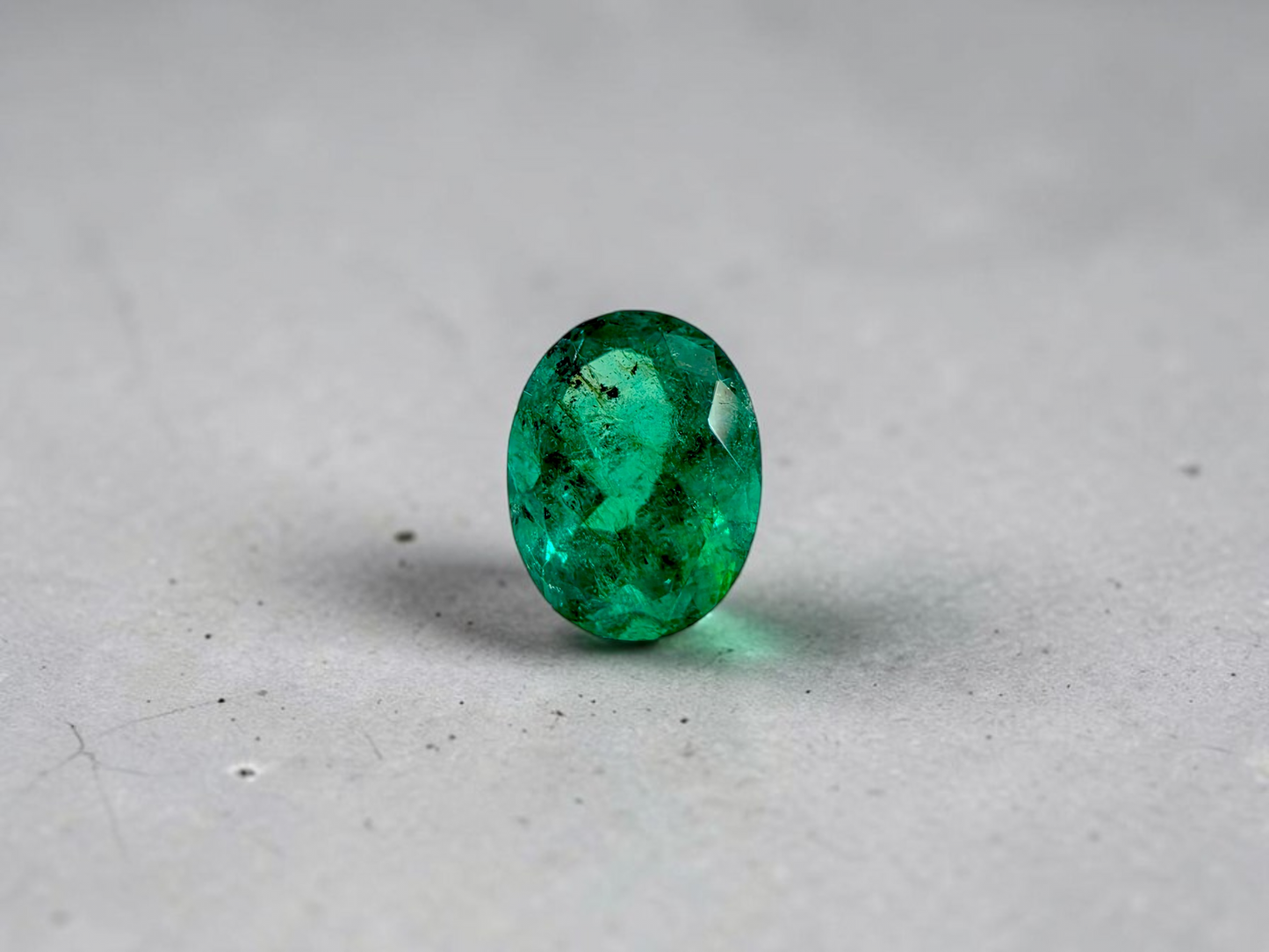 GIA Certified 1.25 cts. Moderate Oil Vivid Muzo Green (Columbia) Emerald Oval Shape Loose Stone LS81