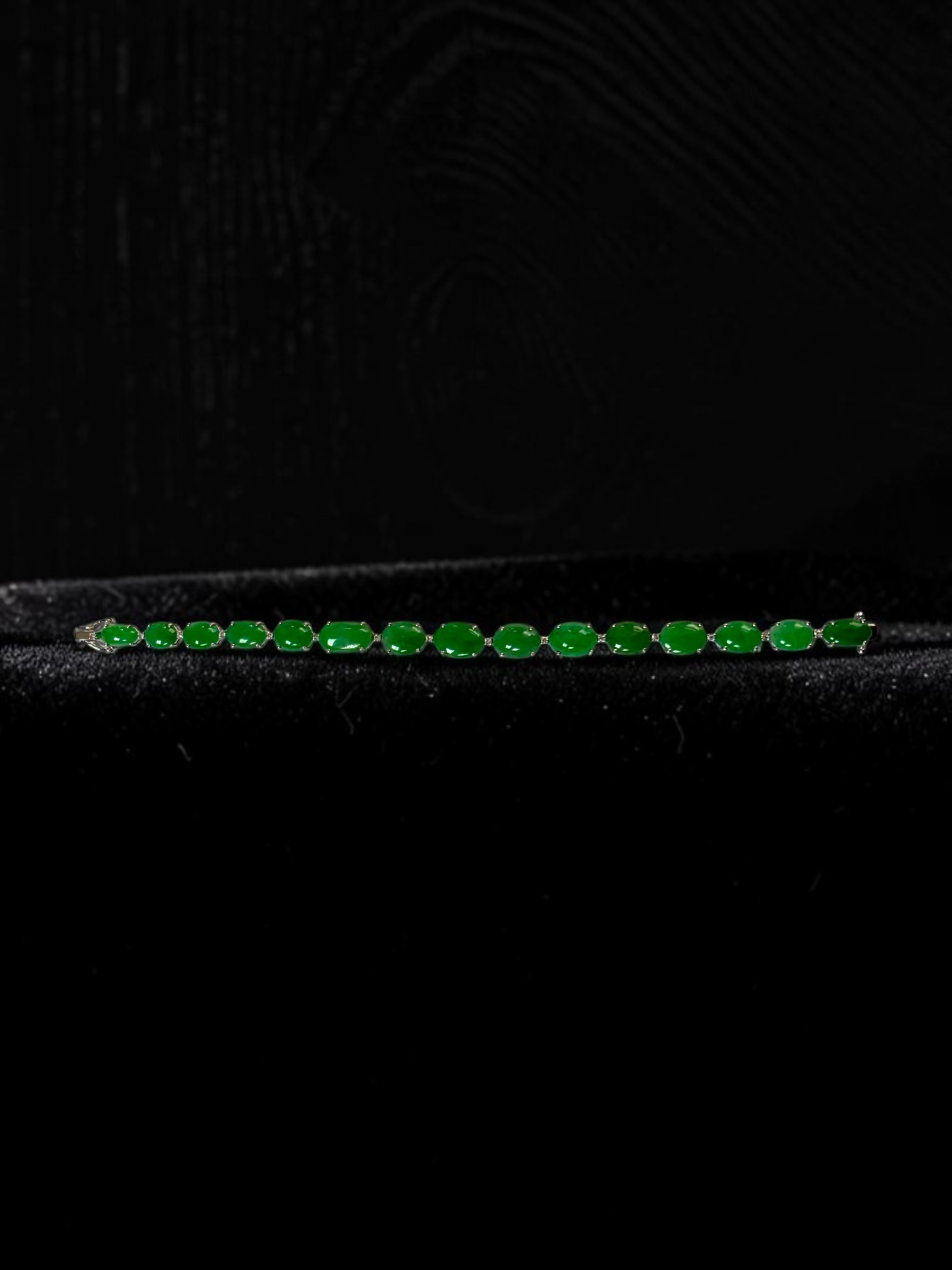 Hibiya (MADE IN JAPAN) Burmese A-Jadeite Bracelet (with 18K White Gold and White Diamonds) - Certified