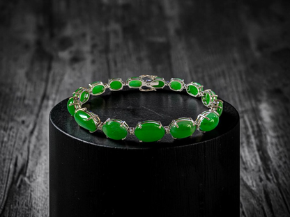 Hibiya (MADE IN JAPAN) Burmese A-Jadeite Bracelet (with 18K White Gold and White Diamonds) - Certified