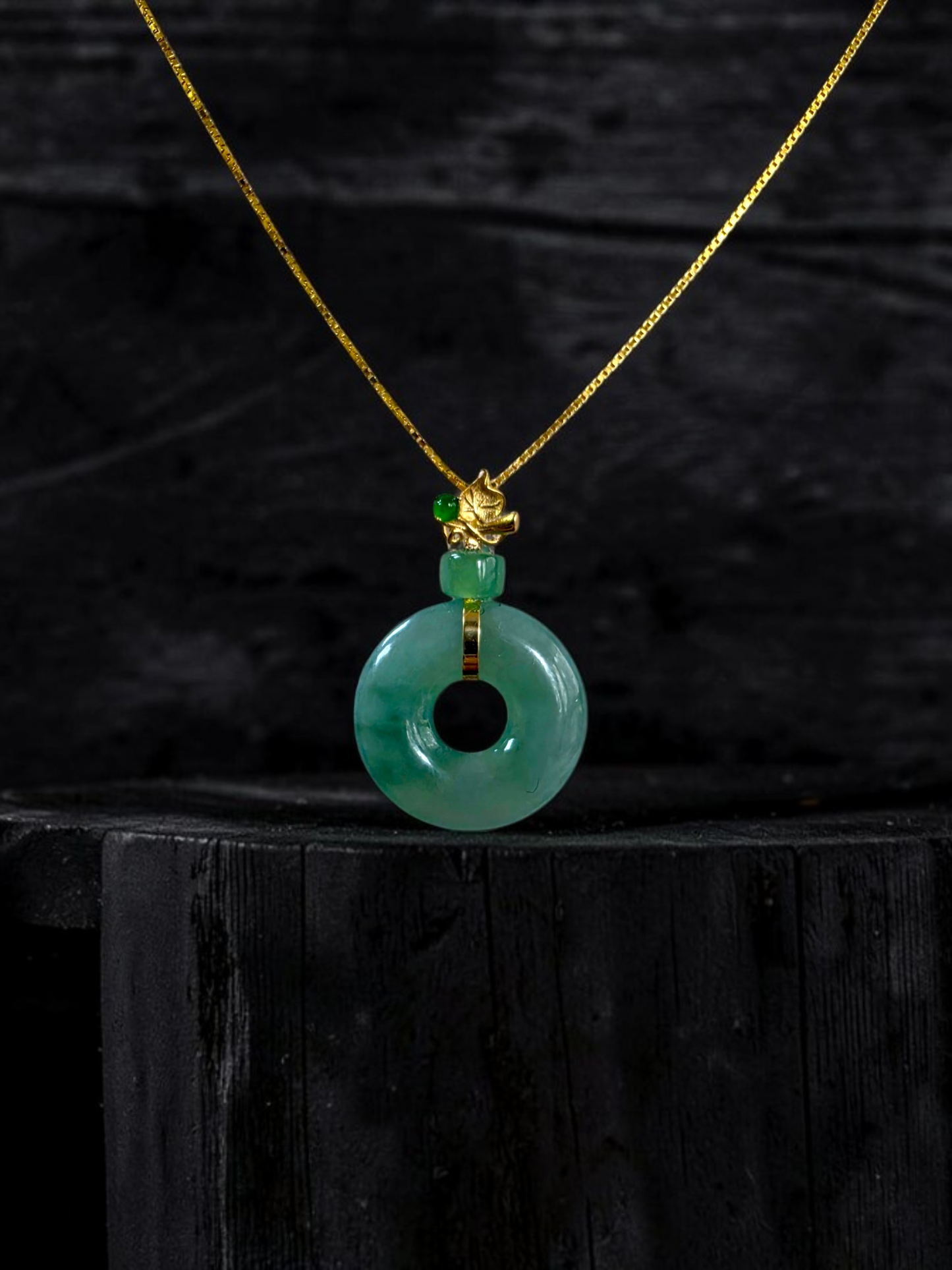 Inzai Round Icy Green Burmese A-Jadeite 16.10 mm Donut Disc Charm Pendant (with 18K Yellow Gold) - Certified V1