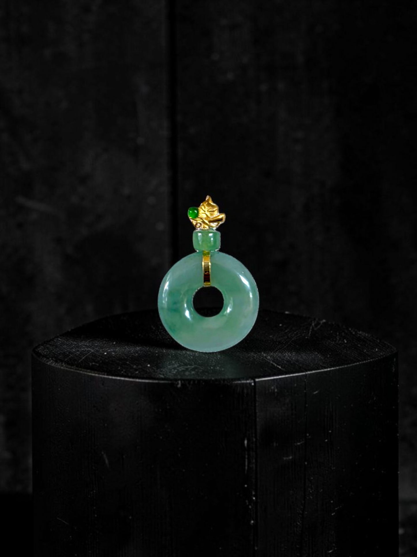 Inzai Round Icy Green Burmese A-Jadeite 16.10 mm Donut Disc Charm Pendant (with 18K Yellow Gold) - Certified V1