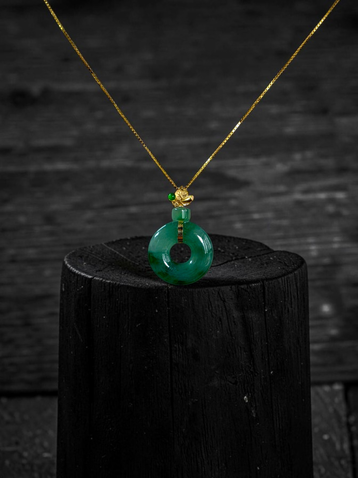 Inzai Round Icy Deep Green Burmese A-Jadeite 16.00 mm Donut Disc Charm Pendant (with 18K Yellow Gold) - Certified V2