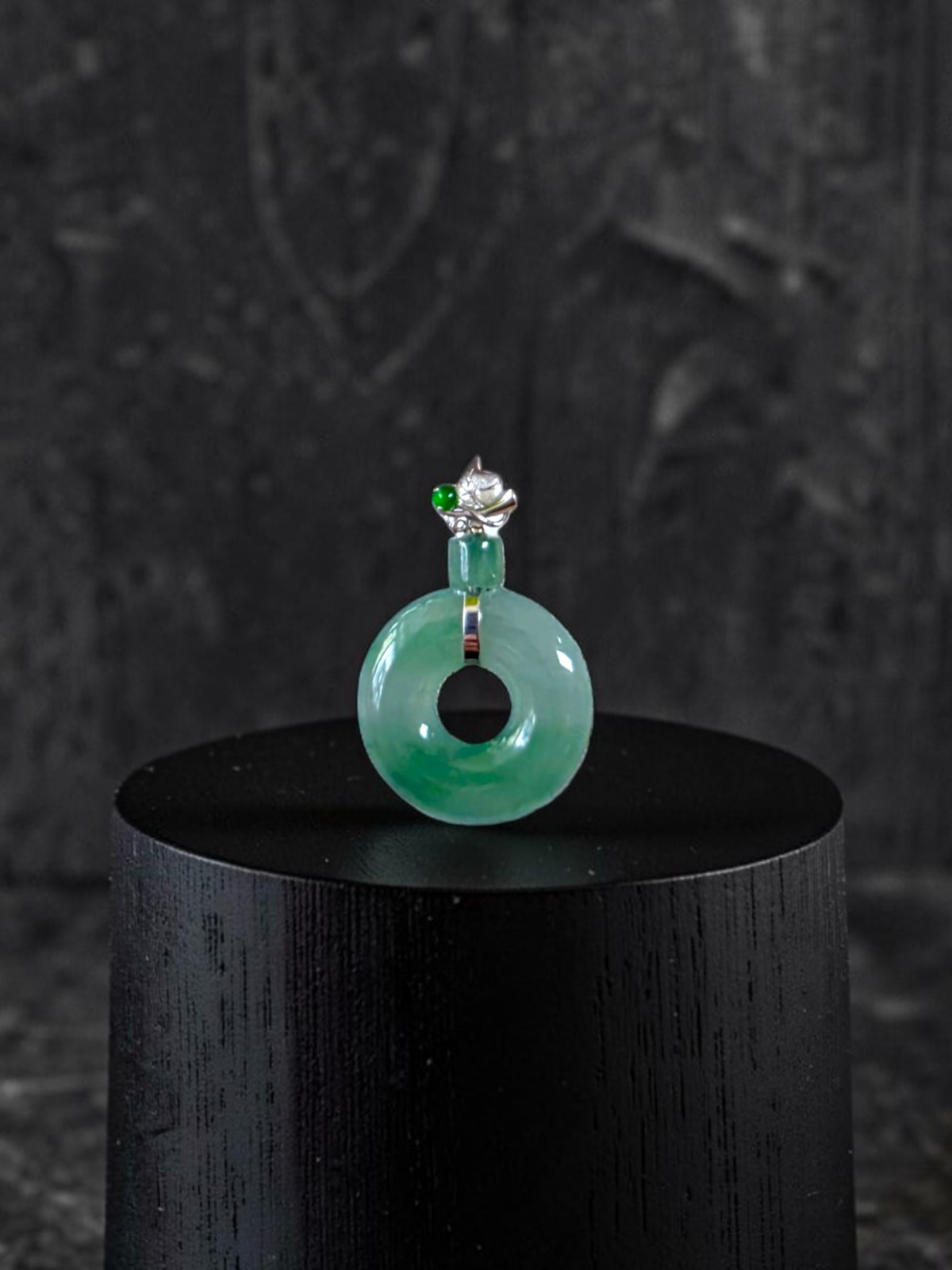Inzai Round Icy Celadon Green Burmese A-Jadeite 16.00 mm Donut Disc Charm Pendant (with 18K White Gold) - Certified V3