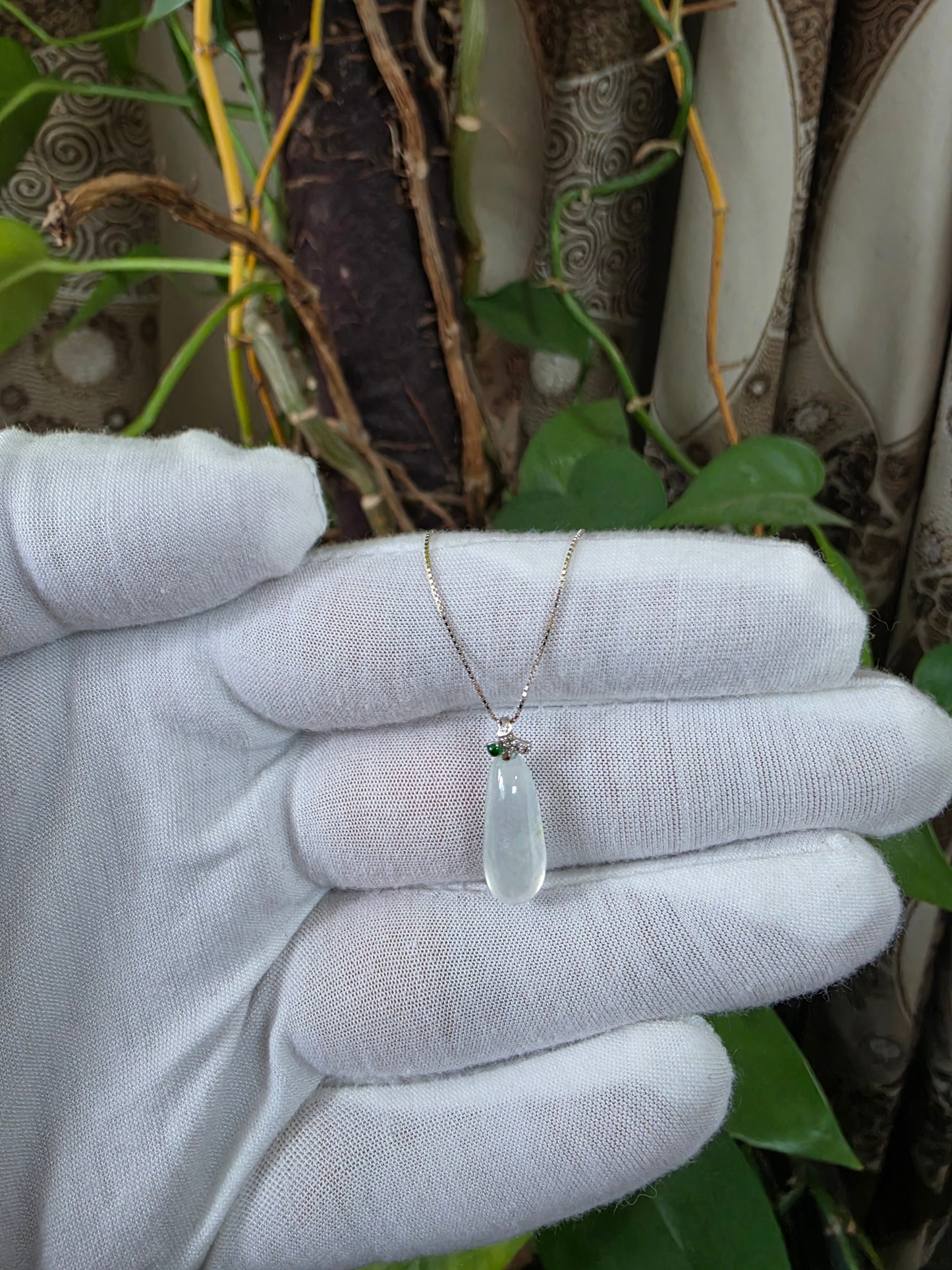 Seiyo Pear Icy White Burmese A-Jadeite Charm Pendant (with 18K White Gold and White Diamonds) - Certified