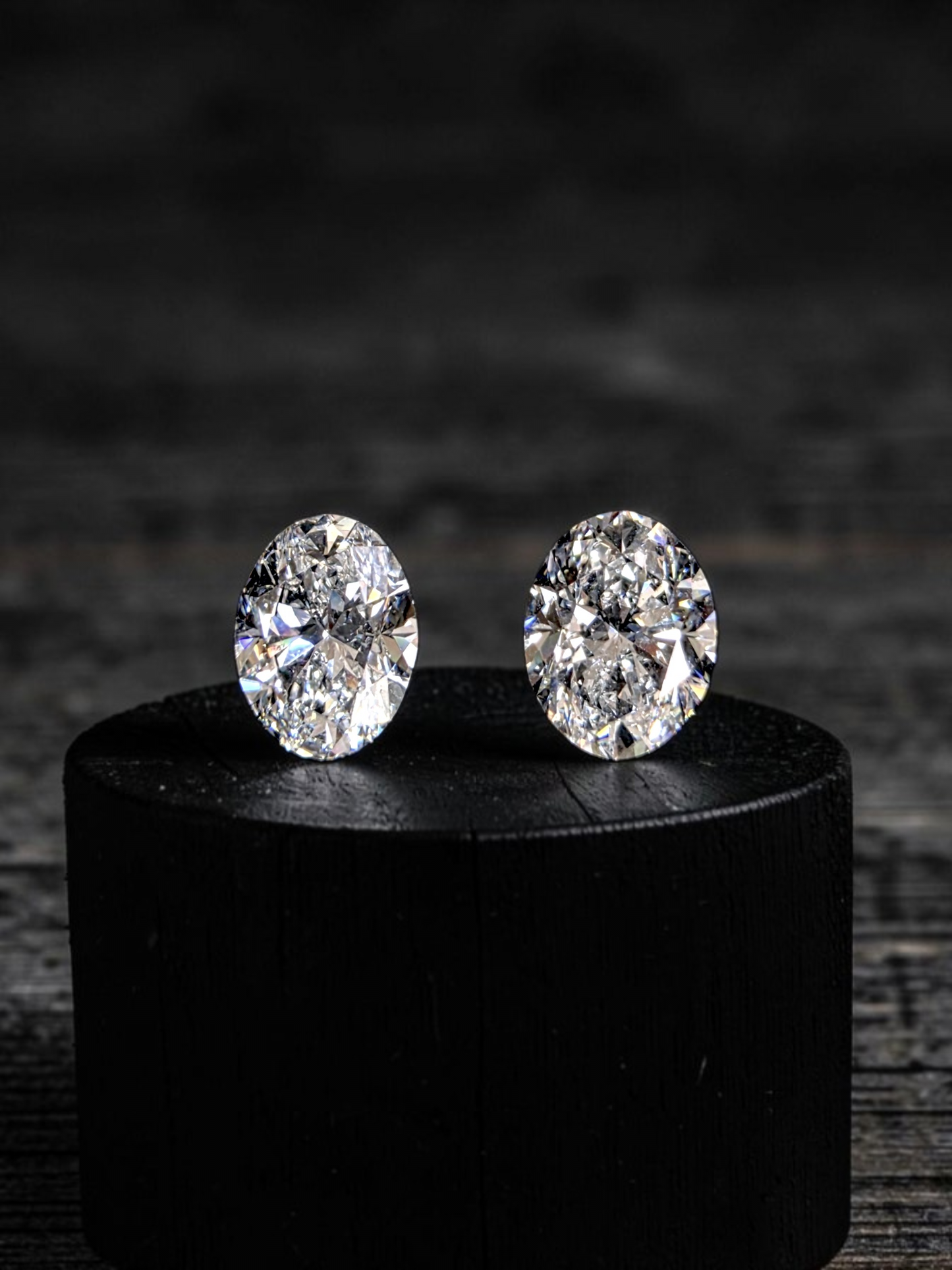 GIA Certified 2.00 cts. Natural D VS1 Oval Diamond Matched Pair Loose Stones Jewelry Set JS011