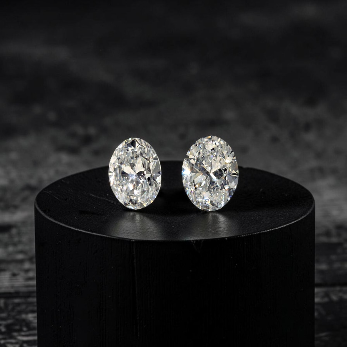 GIA Certified 2.00 cts. Natural D VS1 Oval Diamond Matched Pair Loose Stones Jewelry Set JS011