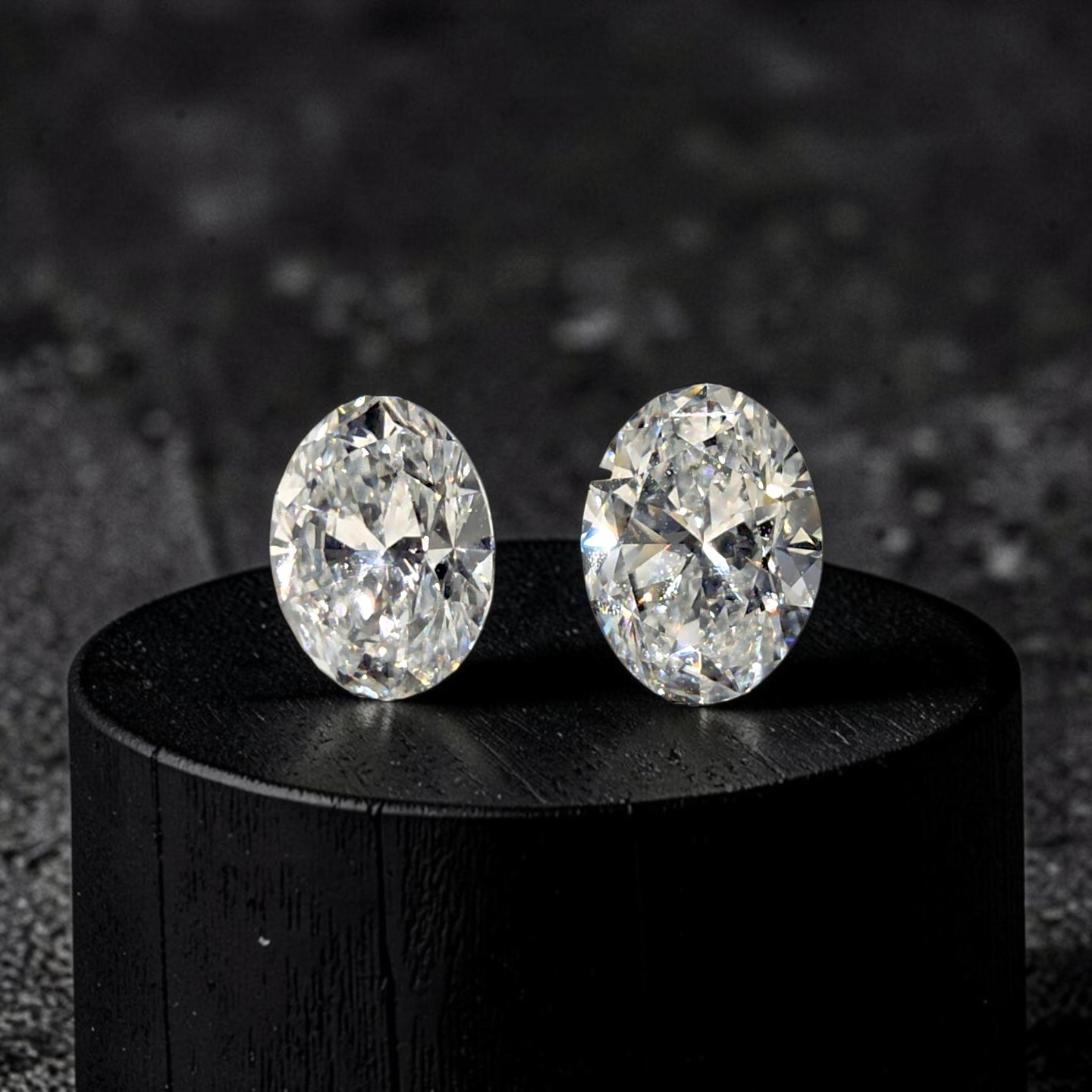 GIA Certified 2.00 cts. Natural D VS1 Oval Diamond Matched Pair Loose Stones Jewelry Set JS011