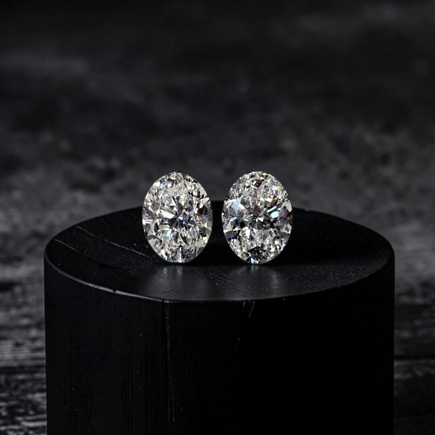 GIA Certified 2.00 cts. Natural D VS1 Oval Diamond Matched Pair Loose Stones Jewelry Set JS011